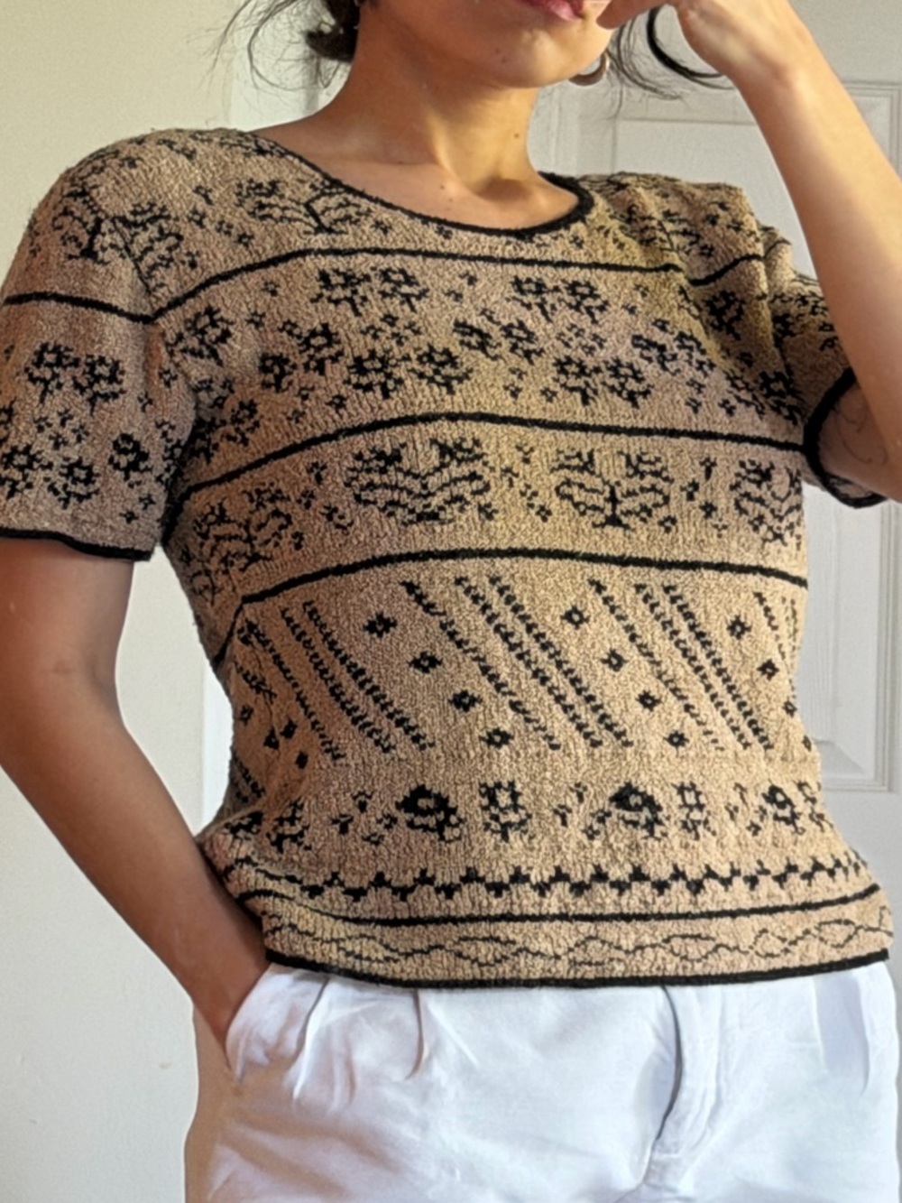 Woven Vintage Grandma core Floral Pattern Knit Top Tan and Black size L